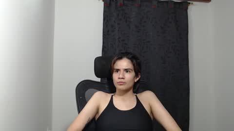 lorena online show from March 7, 2025, 1:53 am