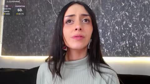 Dahlia online show from January 5, 2026, 5:27 pm