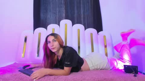 Snapshot of daicell_juliana chatting on December 18, 2024, 2:17 pm daicell juliana online show from December 18, 2024, 2:17 pm