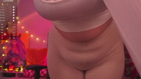 Cute DianaOnline mostly at 8pm-0000 am UK TimeTuesday and Wednesday off online show from October 28, 2025, 9:50 pm