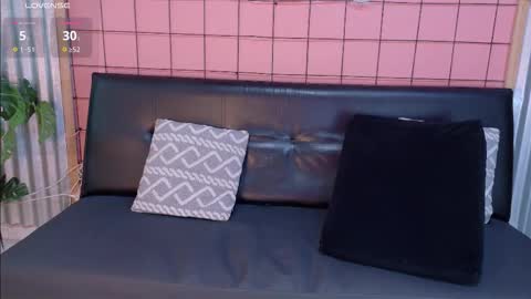 daiisy_kiss online show from October 26, 2025, 1:06 pm