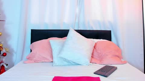 Snapshot of dailasmith chatting on December 23, 2024, 9:08 pm Daila Smith online show from December 23, 2024, 9:08 pm