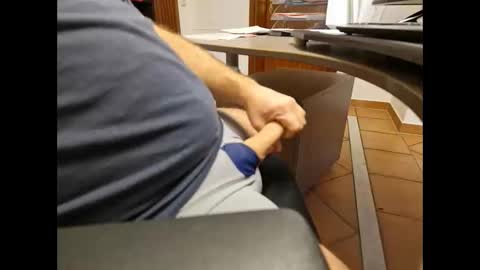 Snapshot of dailymonster chatting on December 4, 2025, 2:37 pm dailymonster online show from December 4, 2025, 2:37 pm