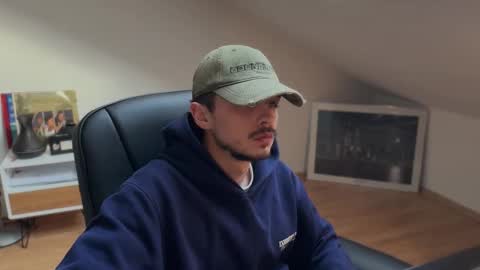 Snapshot of daimon_hall chatting on November 5, 2025, 9:20 am Daimon online show from November 5, 2025, 9:20 am