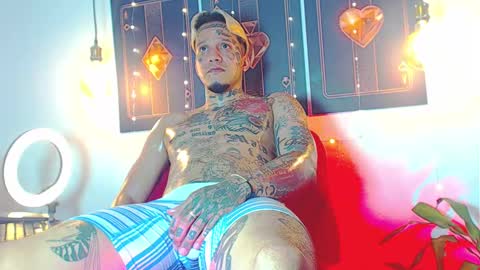 Daimond hope666 online show from February 19, 2025, 9:25 pm