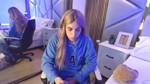 Snapshot of daimondti chatting on September 11, 2025, 11:43 am DaimonTi online show from September 11, 2025, 11:43 am