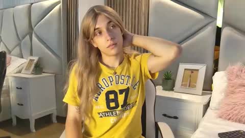 Snapshot of daimondti chatting on September 16, 2025, 11:33 am DaimonTi online show from September 16, 2025, 11:33 am