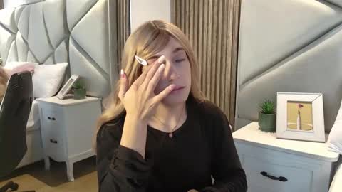 Snapshot of daimondti chatting on September 21, 2025, 12:07 pm DaimonTi online show from September 21, 2025, 12:07 pm