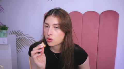 Snapshot of daisha_riley chatting on February 28, 2025, 12:09 pm Lauren online show from February 28, 2025, 12:09 pm