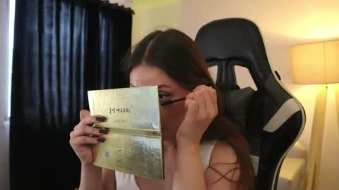 Snapshot of daisha_riley chatting on October 29, 2025, 3:25 pm Lauren online show from October 29, 2025, 3:25 pm