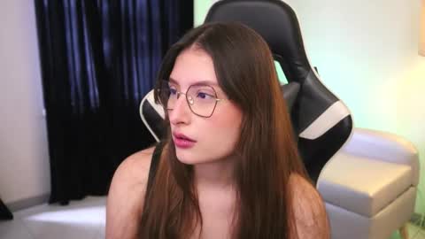 Snapshot of daisha_riley chatting on November 3, 2025, 2:29 pm Lauren online show from November 3, 2025, 2:29 pm