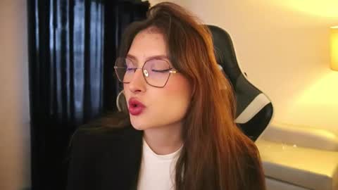 Snapshot of daisha_riley chatting on November 14, 2025, 3:33 pm Lauren online show from November 14, 2025, 3:33 pm