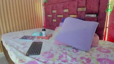 Snapshot of daisy__rose chatting on April 9, 2026, 6:19 am Dai online show from April 9, 2026, 6:19 am