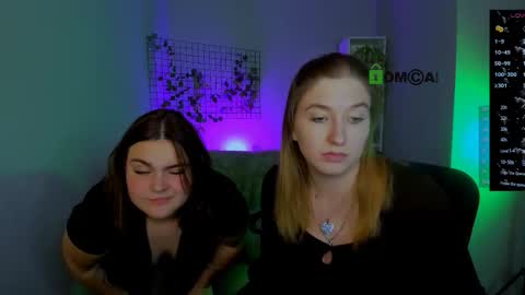 Little Di online show from September 16, 2025, 8:43 pm