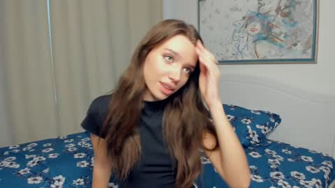 Snapshot of daisyfoulks chatting on December 2, 2024, 7:25 am Naomi online show from December 2, 2024, 7:25 am