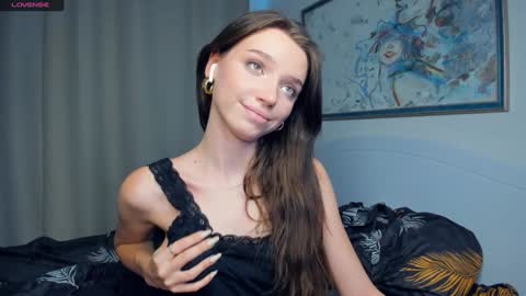 Snapshot of daisyfoulks chatting on December 20, 2024, 11:43 am Naomi online show from December 20, 2024, 11:43 am