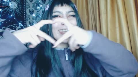    --  -- help me reach 100 hands up  online show from January 18, 2025, 4:48 am