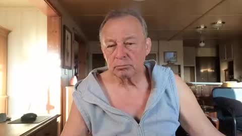 dakit online show from October 25, 2025, 2:56 pm