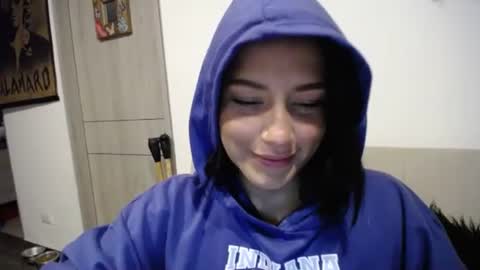 IG  dakotasofiaa online show from December 14, 2024, 3:18 am