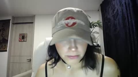 IG  dakotasofiaa online show from January 14, 2025, 6:13 am