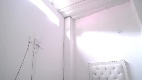 Dakota and Aron online show from February 1, 2026, 2:04 pm