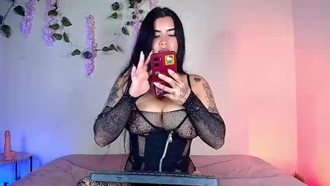dakota carsson online show from May 19, 2026, 12:05 am