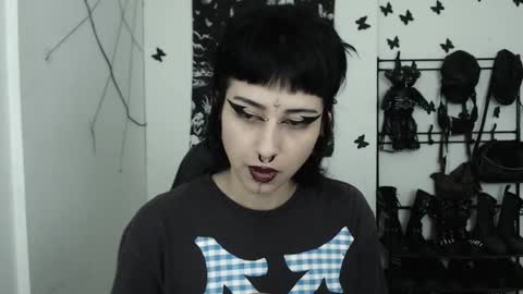 Snapshot of dakota_krall_ chatting on September 18, 2025, 10:28 am dakota online show from September 18, 2025, 10:28 am