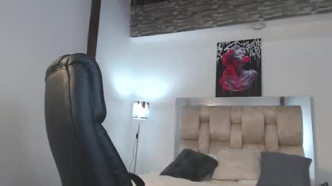 dakotarobbins_ online show from December 21, 2024, 2:15 pm