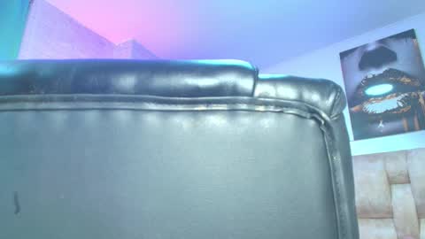 dakotarobbins_ online show from October 3, 2025, 9:23 pm