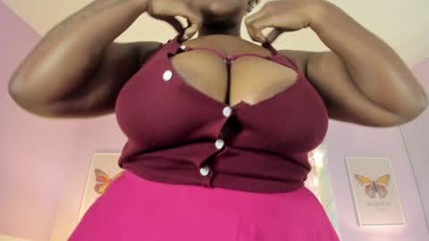 Snapshot of dakotasexshow2 chatting on February 6, 2025, 10:43 pm Dakota Sex Show  online show from February 6, 2025, 10:43 pm