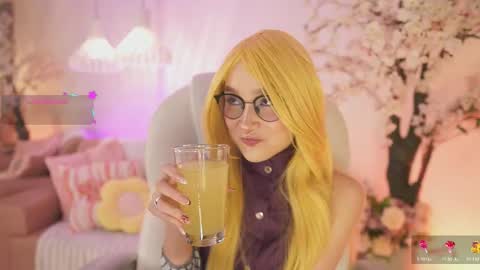 Dalahia Rush online show from November 3, 2025, 7:04 pm