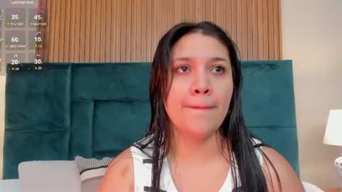 Snapshot of dalia_alissa chatting on July 11, 2026, 12:19 pm Violeta online show from July 11, 2026, 12:19 pm
