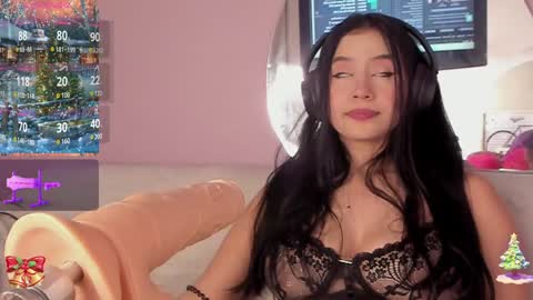 Snapshot of daliajohnson_ chatting on December 7, 2024, 1:58 am leila williams online show from December 7, 2024, 1:58 am