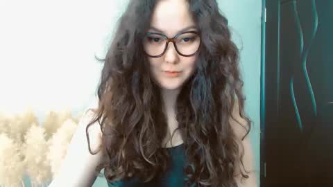 Snapshot of dalidayes chatting on February 16, 2025, 5:48 am Dali online show from February 16, 2025, 5:48 am