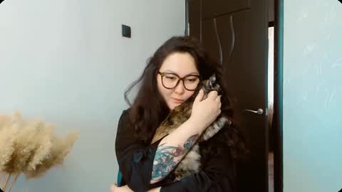 Snapshot of dalidayes chatting on October 5, 2025, 6:45 am Dali online show from October 5, 2025, 6:45 am