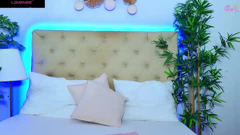 daliyaa_ online show from February 10, 2026, 1:04 pm