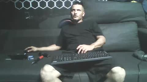 dallaslove23 online show from November 2, 2025, 6:43 pm