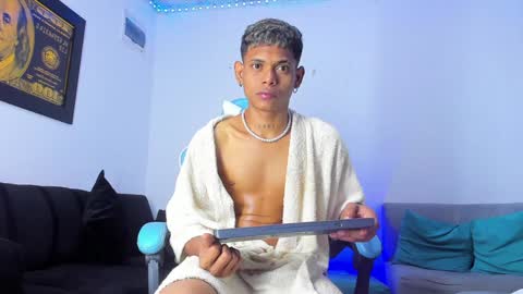 Snapshot of damar_felipe chatting on January 5, 2025, 9:37 am damar_felipe online show from January 5, 2025, 9:37 am