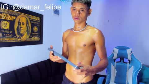 Snapshot of damar_felipe chatting on January 8, 2025, 9:21 am damar_felipe online show from January 8, 2025, 9:21 am