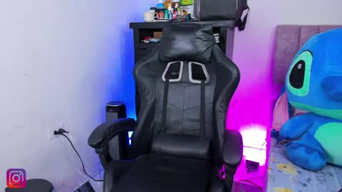 Snapshot of damar_felipe chatting on May 4, 2026, 9:00 pm damar_felipe online show from May 4, 2026, 9:00 pm