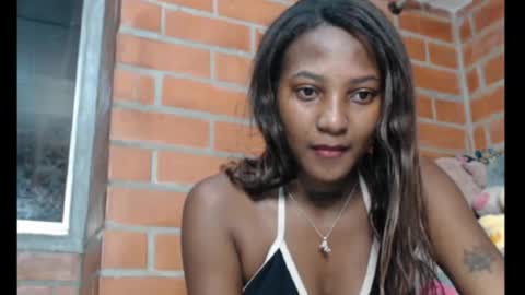 Snapshot of damarisgreen02 chatting on December 4, 2025, 11:35 pm damarisgreen02 online show from December 4, 2025, 11:35 pm