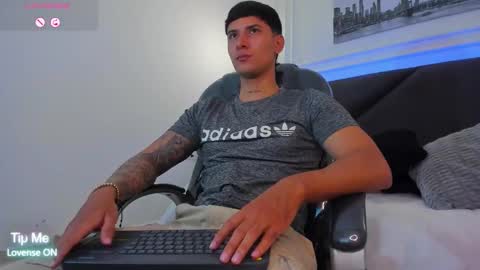 DAMIAN online show from February 2, 2026, 1:21 pm