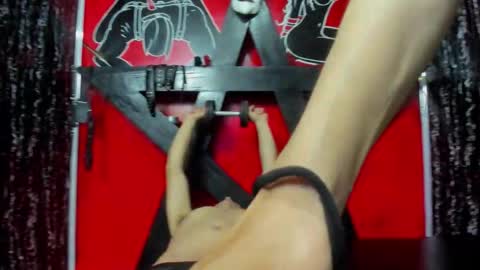 damian_and_tiana online show from February 4, 2026, 4:07 am