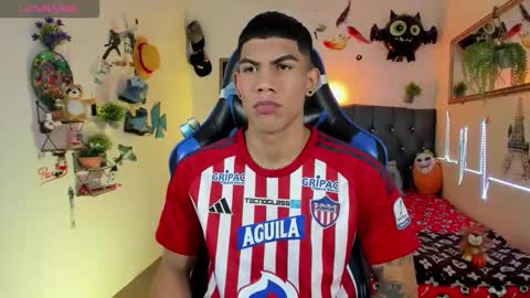 Damian online show from November 17, 2025, 3:01 am