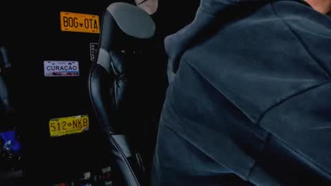 Snapshot of damiancox chatting on September 17, 2025, 2:41 pm Daamiancox online show from September 17, 2025, 2:41 pm