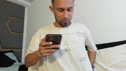 Snapshot of damianlux_ chatting on June 16, 2026, 7:49 pm damianlux_ online show from June 16, 2026, 7:49 pm