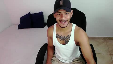 instagram damiannreed. online show from February 17, 2026, 2:52 am