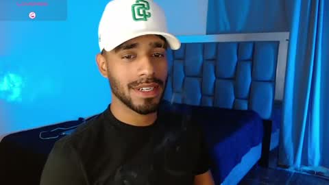 damiano_walker online show from May 15, 2026, 4:52 am