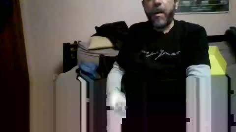 Snapshot of damianour chatting on November 24, 2025, 1:49 am damianour online show from November 24, 2025, 1:49 am