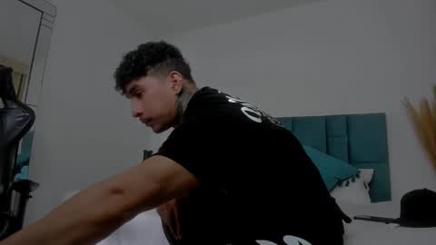 INSTAGRAM  DAMMIANMILLEROFICIAL online show from October 30, 2025, 3:46 pm